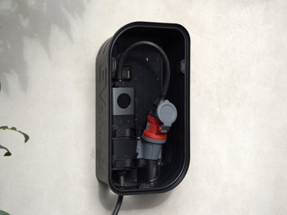 EVshield® PLUS – De Stijlvolle Vaste Laadoplossing voor Krachtstroom Thuisladers