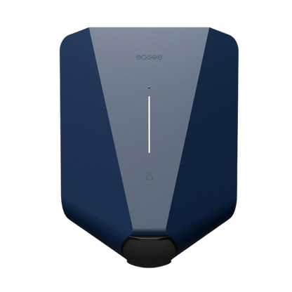 Dark blue front cover geïnstalleerd op Easee unit