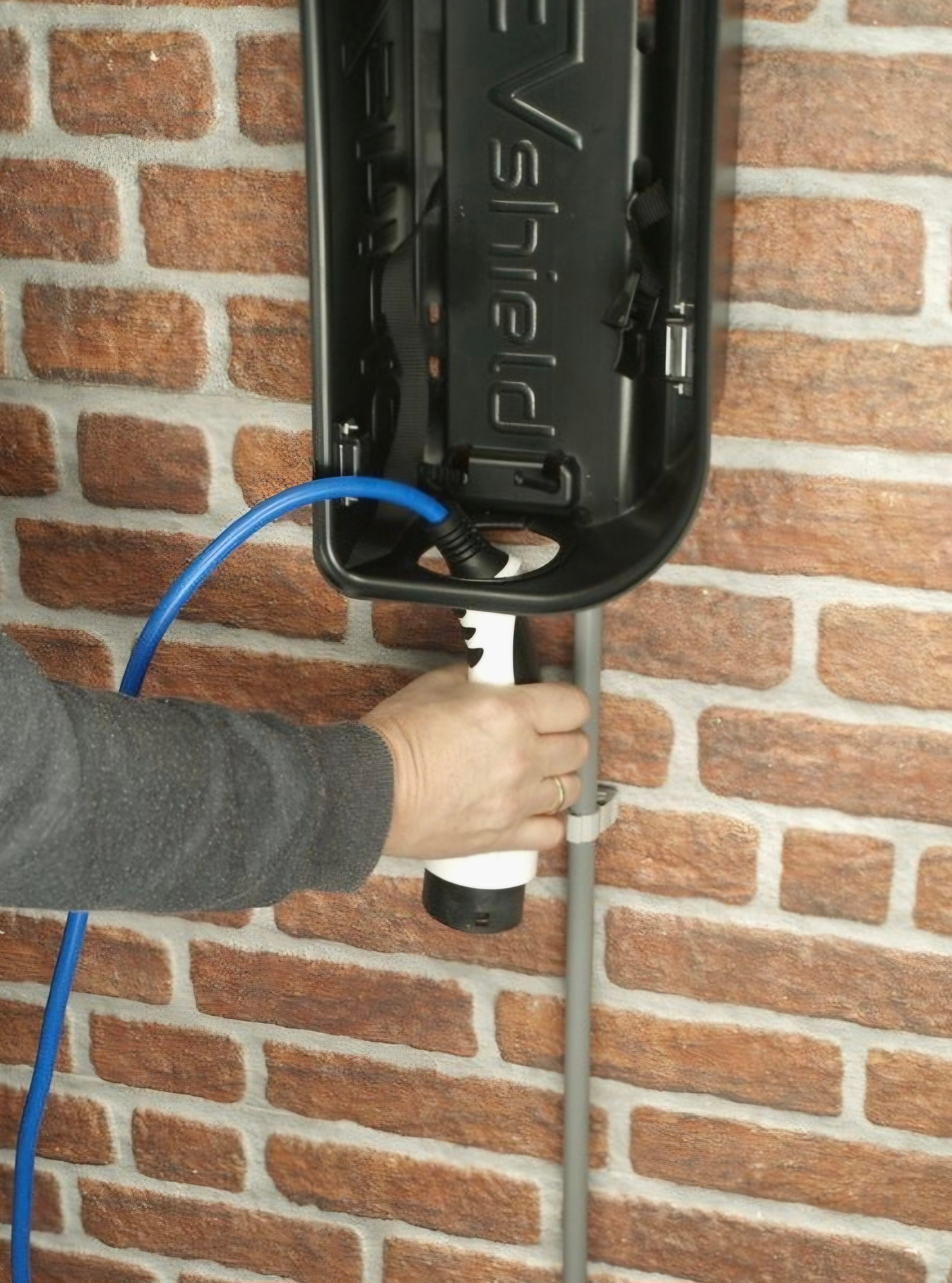 EVshield® Original - Transformeer je mobiele laadkabel in een vaste laadoplossing voor elektrische auto's - BlackCharge 